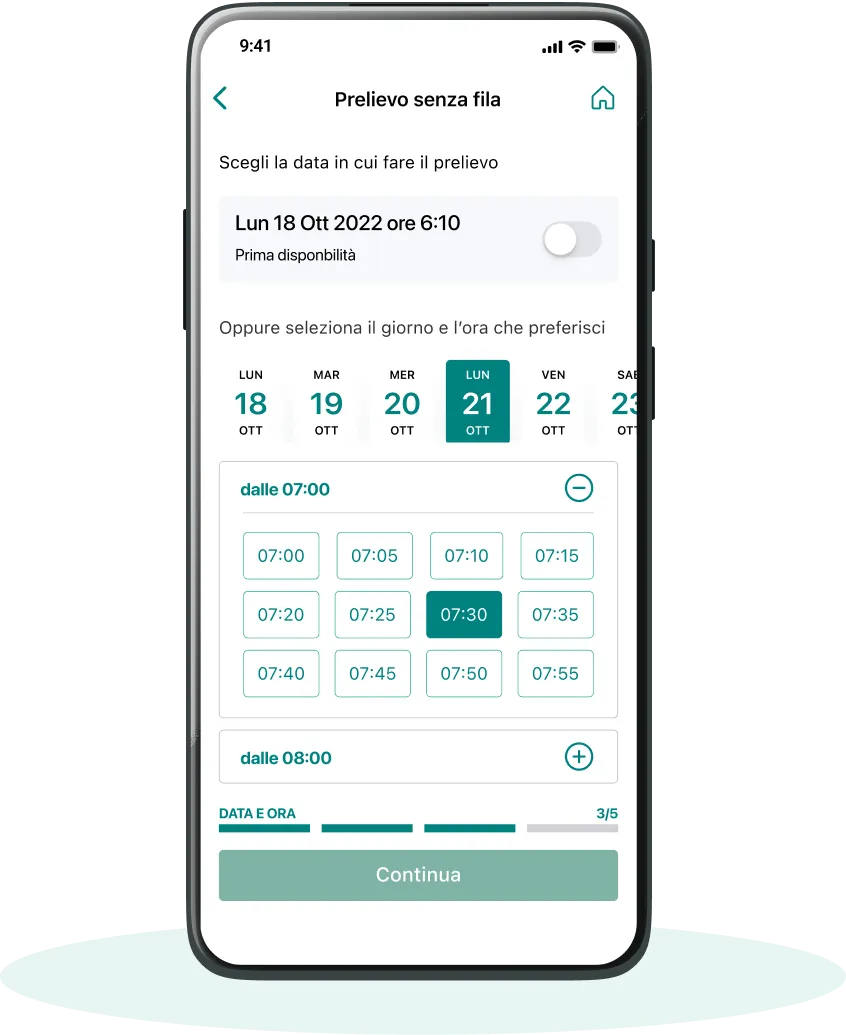 Smartphone mostra la schermata di prenotazione di uno dei servizi sanitari disponibili all'interno di iMed.